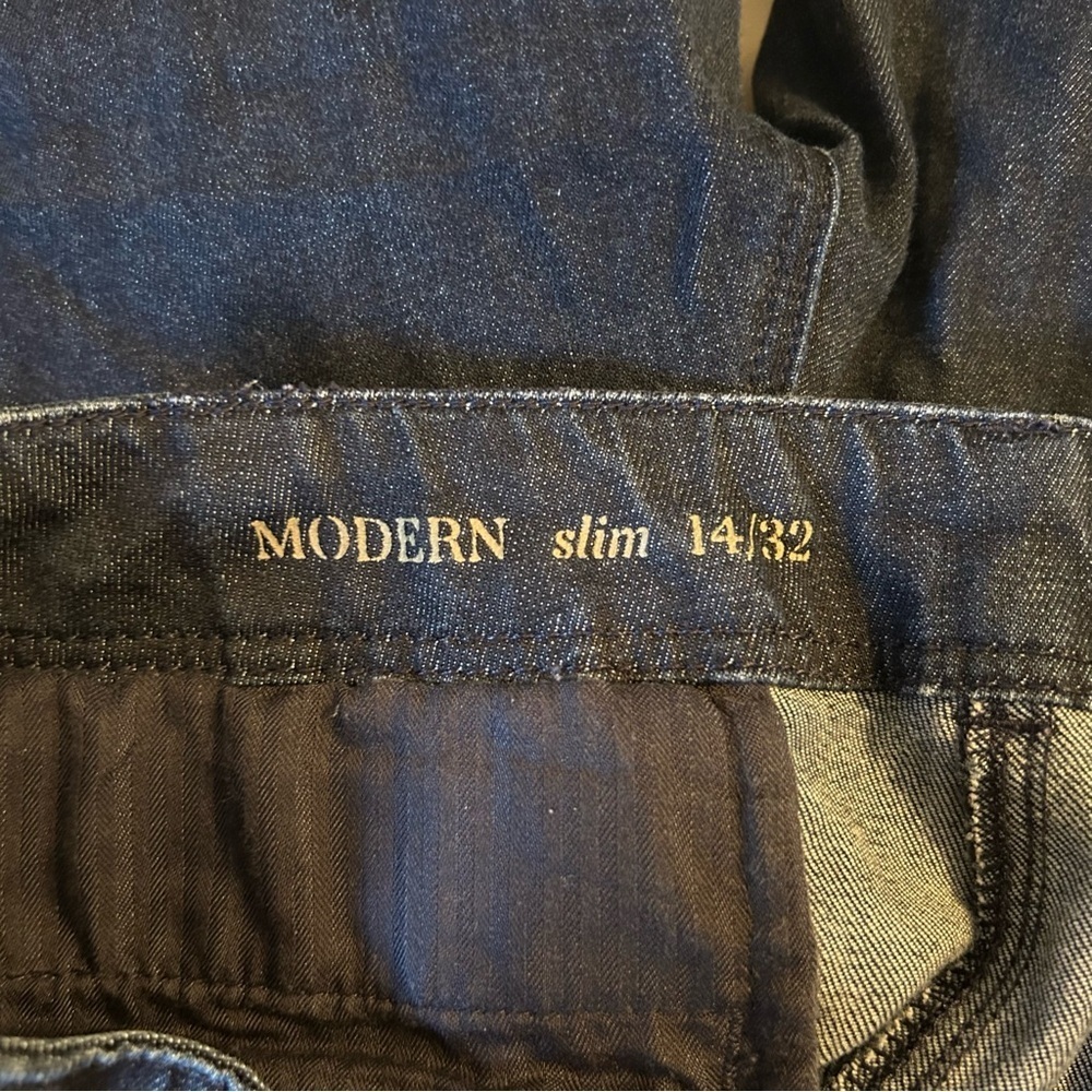 Talbots Jeans Modern Slim Fit Womens Size 14/32 Dark Wash Tapered Leg Denim - Picture 3 of 10